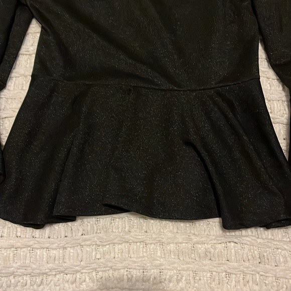 Yaya & Co Bell Sleeve Peplum Top - Picture 4 of 4